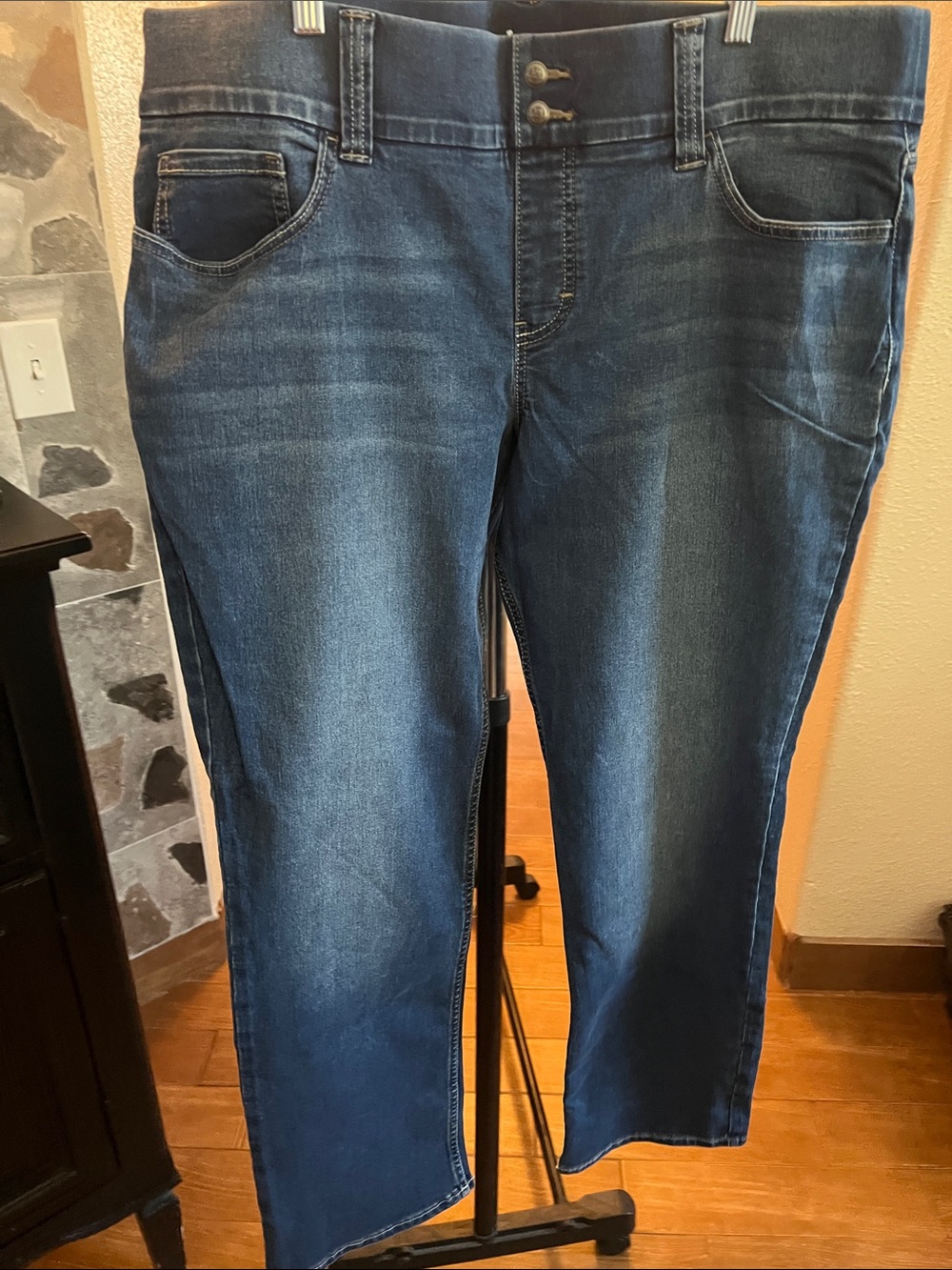 Riders by Lee Women's Straight Leg Jeans in Dark Indigo Wash